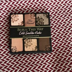 Too Faced Cold Smolder Nudes Mini Palette